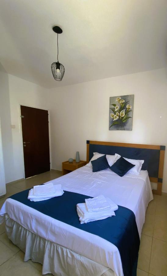 Penny'S Kato Paphos Apartment エクステリア 写真